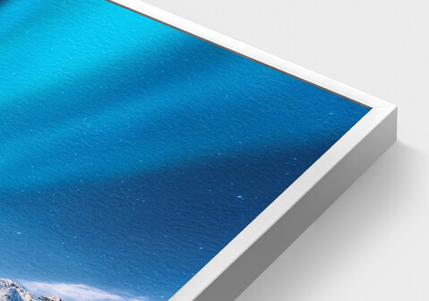 Wall Art in Aluminium Frame white