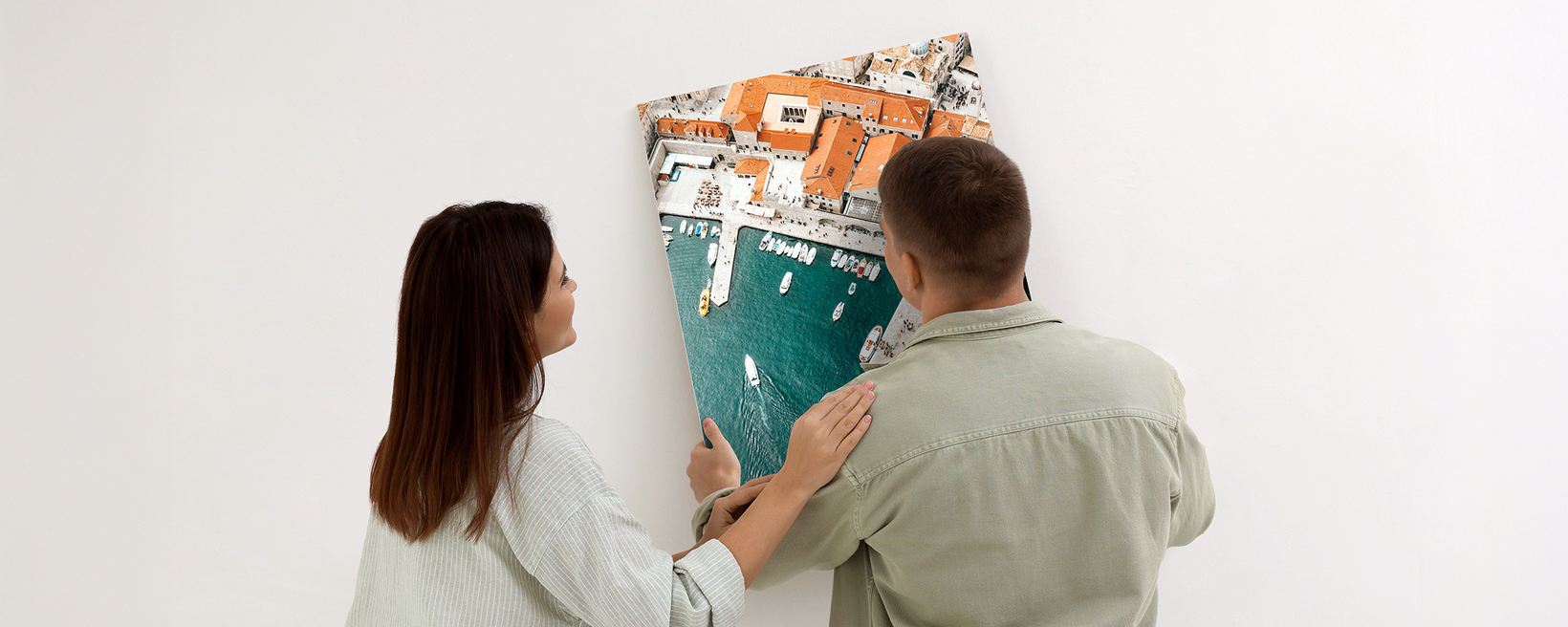 Wall Art Mounting: safety and design combined