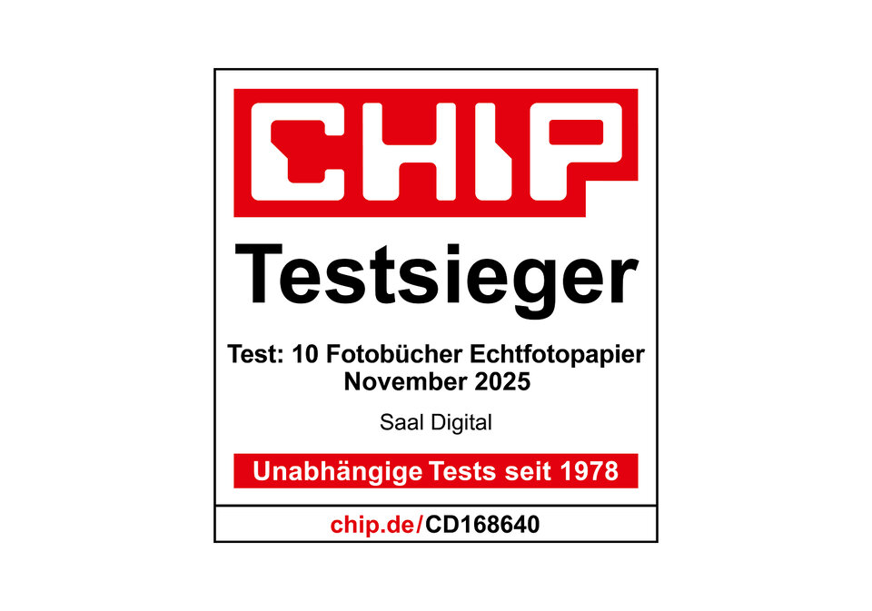 Photo books with real photo paper: Saal Digital remains the undisputed test winner (Chip 11/2025)